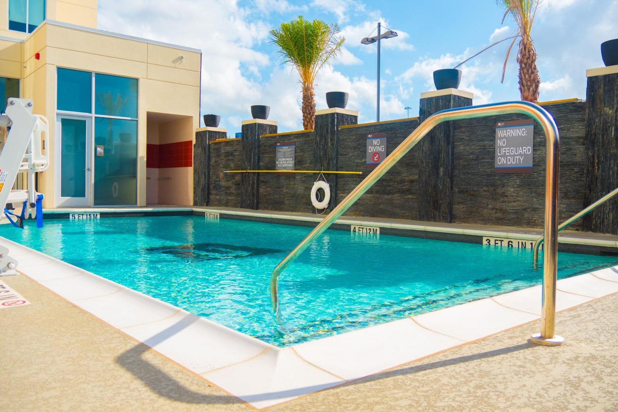 Aloft 4*